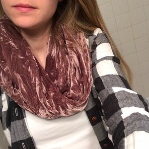 Mauve/lilac velvet infinity scarf
